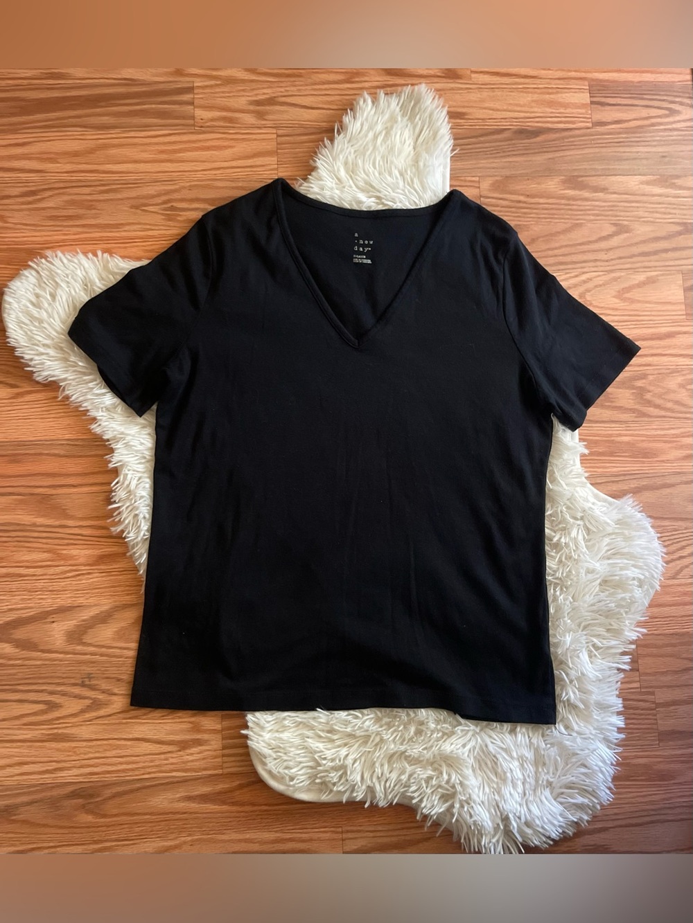 Women’s A New Day Black V-Neck Shirt XL